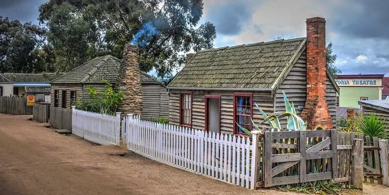 Sovereign Hill cottages