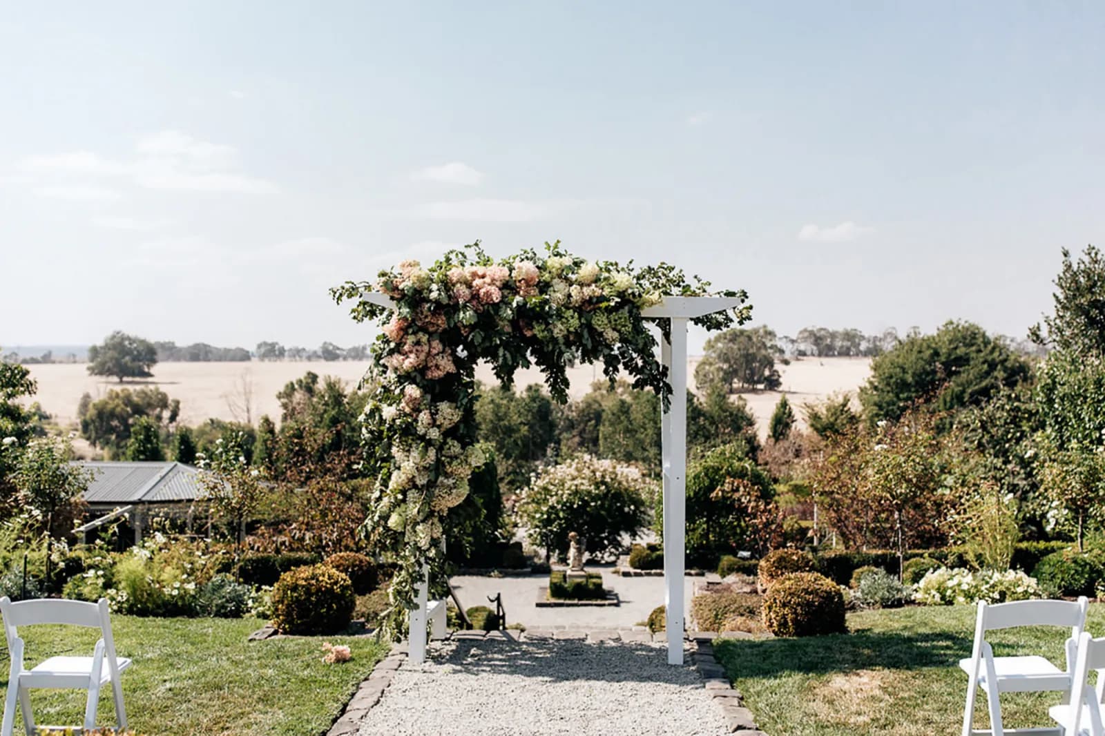 Wedding arches Narmbool
