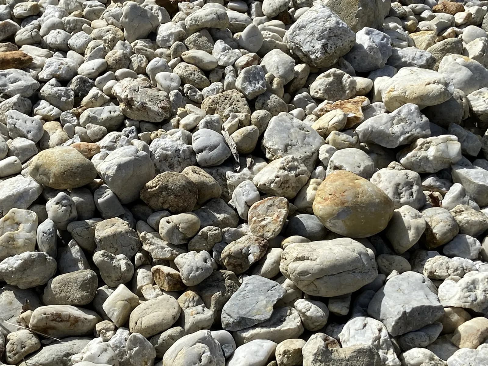 Quartz Rock Crushing Demonstration