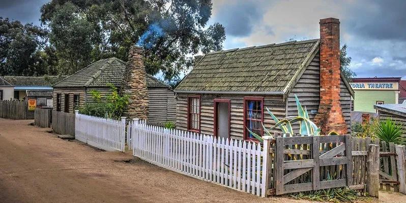Sovereign Hill cottages