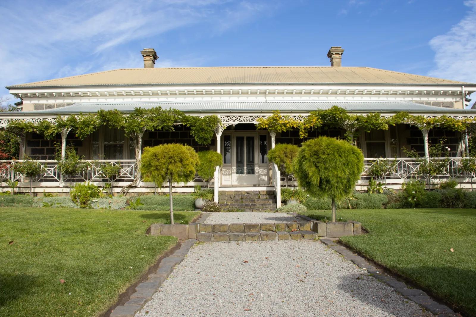 Narmbool Homestead & Gardens